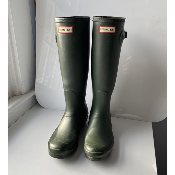 Barbour Shoes - HUNTER Authentic Tall Rain Boots US 7